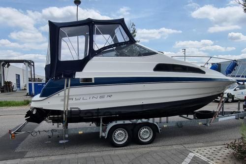 Bayliner 2155 Ciera Sunbridge tekniska specifikationer 